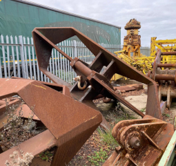 Delta Anchors 3 and 5 Ton (2 off 3 ton and 3 off 5 ton