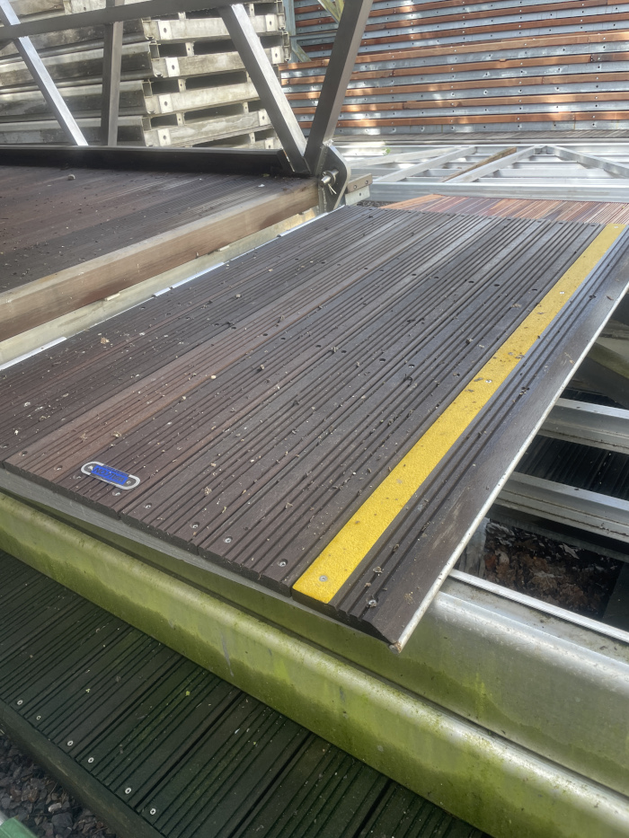 Aluminium Gangway 5 x1.5m with transition ramp (new cancelled order)